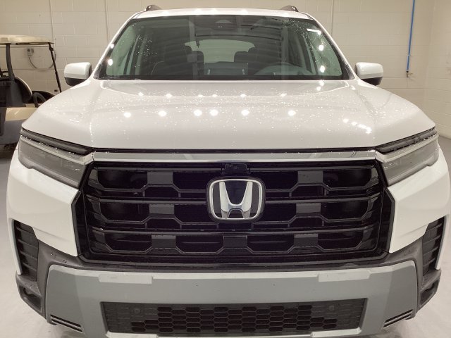 New 2026 Honda Pilot Elite image 2