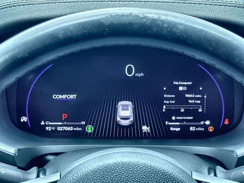 Used 2023 Acura MDX SH-AWD image 16