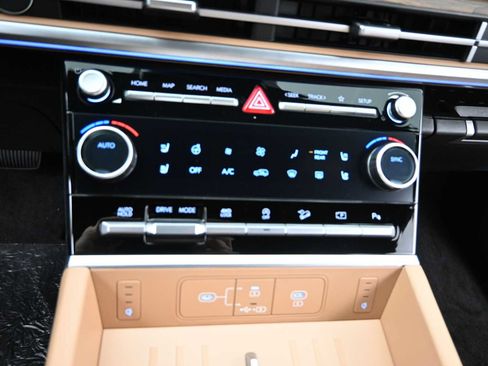 New 2026 Hyundai Santa Fe Calligraphy image 18