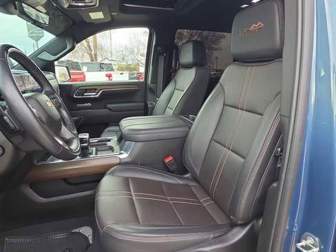 Used 2024 Chevrolet Silverado 1500 High Country w/ Technology Package image 13