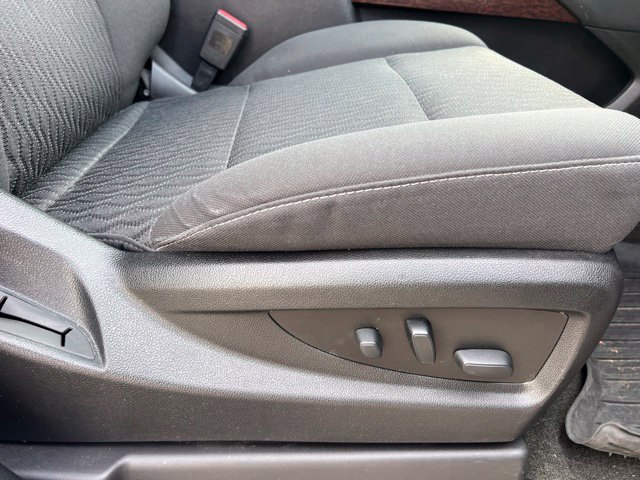 Used 2018 GMC Yukon SLE w/ Convenience Package AWD/4WD image 12