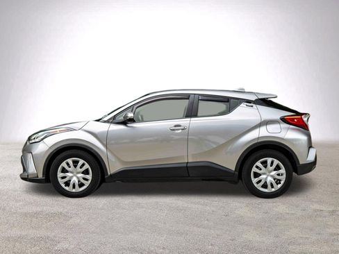Used 2020 Toyota C-HR LE FWD image 6
