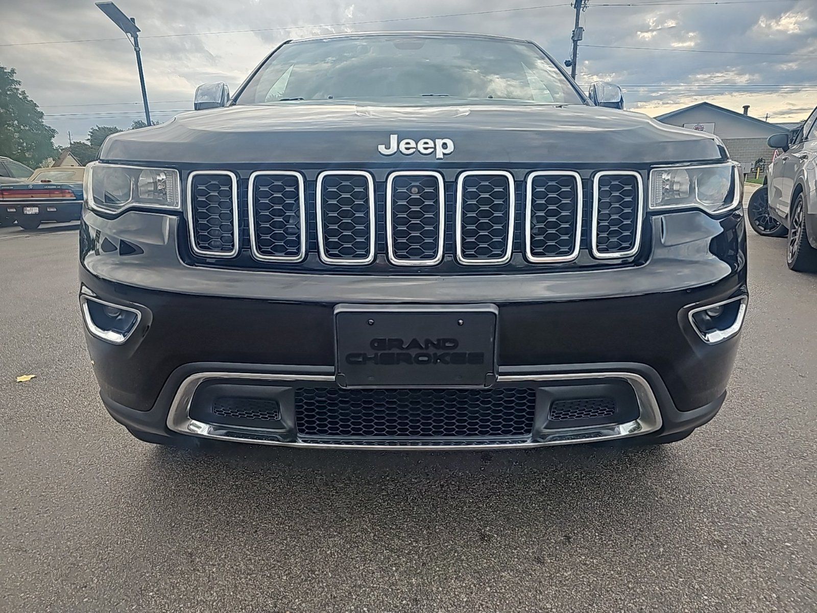 Used 2021 Jeep Grand Cherokee Limited AWD/4WD image 7