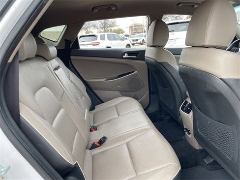 Used 2020 Hyundai Tucson Limited image 26
