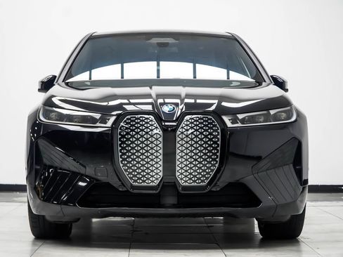 Used 2023 BMW iX M60 w/ Executive Package AWD/4WD image 8