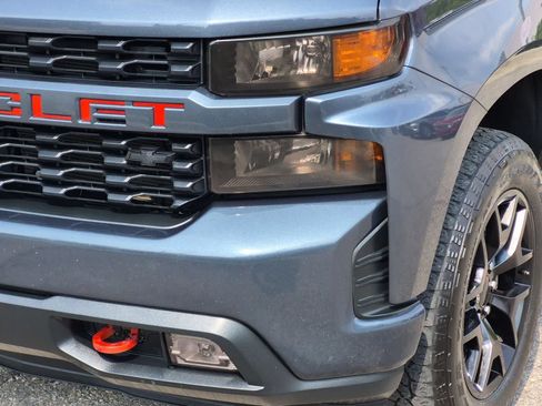 Used 2020 Chevrolet Silverado 1500 Custom w/ Custom Value Package AWD/4WD image 11