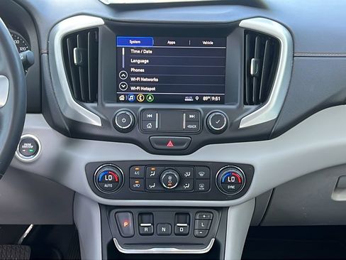 Used 2021 GMC Terrain SLT w/ Infotainment Package II FWD image 14