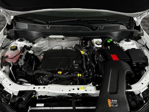 Used 2025 Buick Envista Avenir image 9