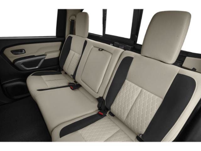Used 2022 Nissan Titan SV AWD/4WD image 16