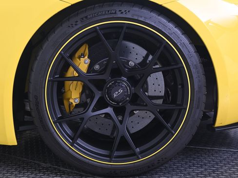 Certified 2025 Porsche 718 Boxster Spyder RS RWD image 15