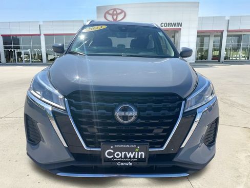 Used 2023 Nissan Kicks SV w/ Interior Electronics Package FWD image 8