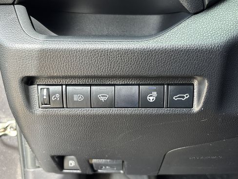 Used 2020 Toyota RAV4 XSE w/ XSE Grade Weather Package AWD/4WD image 28