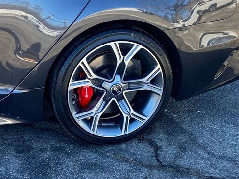 Used 2021 Kia Stinger GT1 image 11