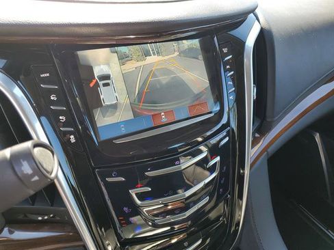 Used 2020 Cadillac Escalade Premium Luxury AWD/4WD image 50