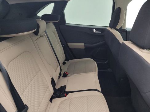 Used 2020 Ford Escape SE FWD image 19