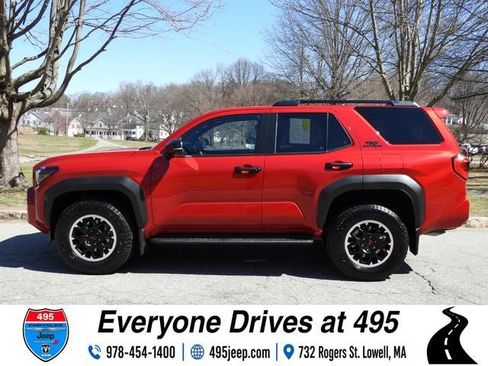 Used 2025 Toyota 4Runner TRD Off-Road AWD/4WD image 2