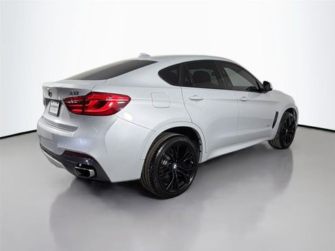 Used 2017 BMW X6 xDrive50i w/ M Sport Package AWD/4WD image 5