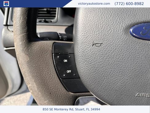 Used 2006 Ford Crown Victoria Police Interceptor image 22