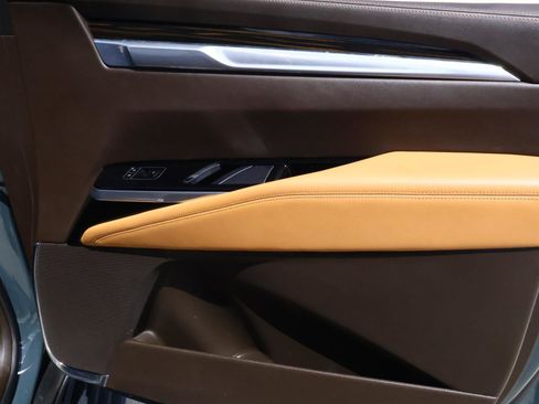 Certified 2025 Cadillac Escalade Premium Luxury w/ LPO, Floor Liner Package RWD image 23