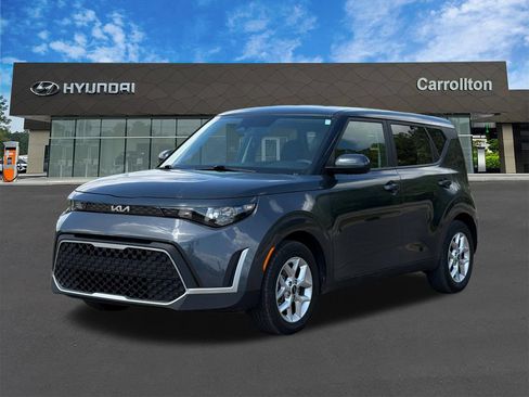 Used 2025 Kia Soul LX w/ LX Technology Package FWD image 1