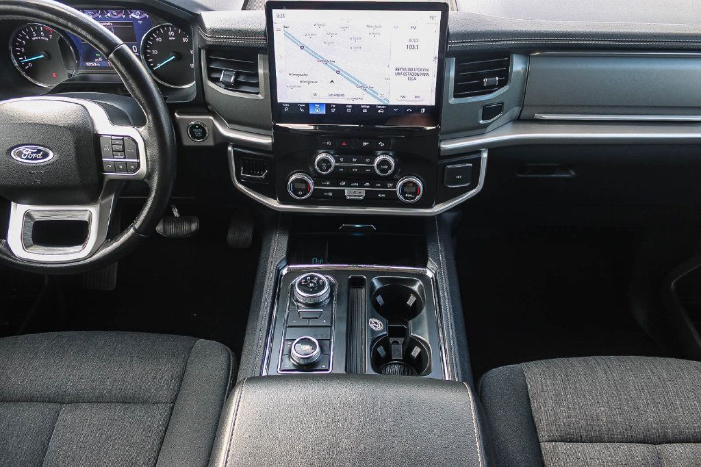 Certified 2024 Ford Expedition XLT AWD/4WD image 12