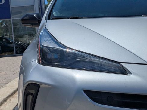 Used 2022 Toyota Prius FWD image 12