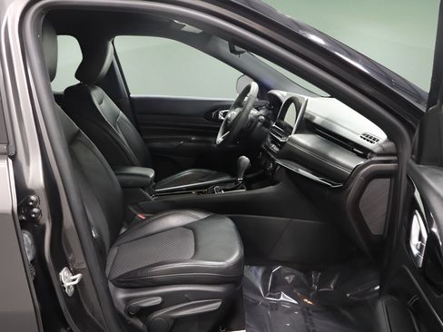 Certified 2022 Jeep Compass Latitude AWD/4WD image 15