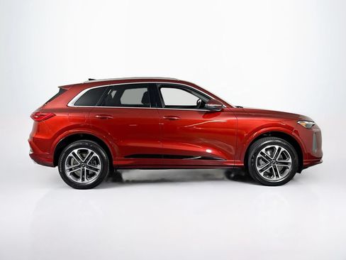 Used 2025 Audi Q5 Premium w/ Convenience Package AWD/4WD image 6