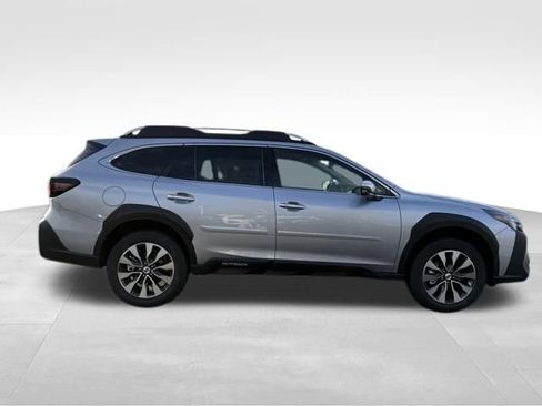 New 2025 Subaru Outback Touring XT image 8