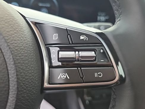 Certified 2024 Kia Seltos EX AWD/4WD image 15