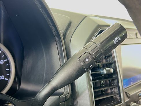 Used 2021 Ford F250 XLT w/ FX4 Off-Road Package image 17