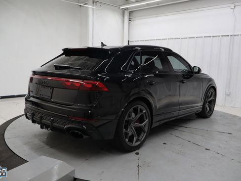 Used 2025 Audi RS Q8 performance image 4