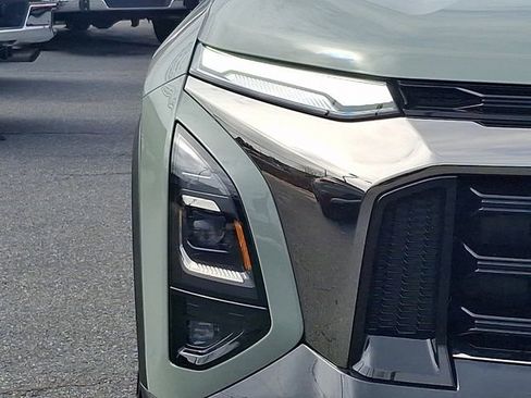 Certified 2026 Chevrolet Equinox ACTIV w/ Convenience Package III image 9