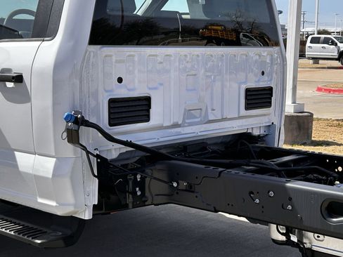 New 2026 Ford F600 4x4 Regular Cab Super Duty w/ XL Chrome Package image 7
