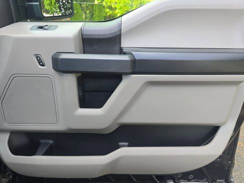 Used 2018 Ford F150 XL w/ Equipment Group 101A Mid AWD/4WD image 22