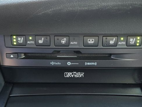 Used 2022 Lexus ES 350 Ultra Luxury w/ Accessory Package 2 image 27