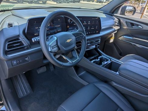 New 2026 Chevrolet Traverse LT w/ Sun and Wheel Package image 3