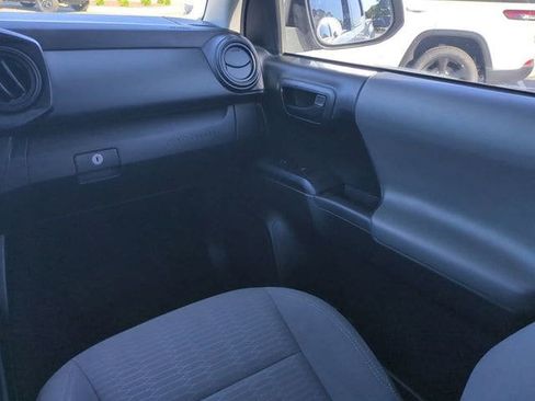 Used 2019 Toyota Tacoma SR w/ SR Convenience Package RWD image 17