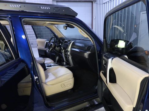 Used 2021 Toyota 4Runner SR5 Premium w/ Moonroof Package image 12