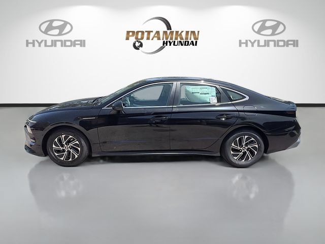 New 2026 Hyundai Sonata Blue FWD image 8