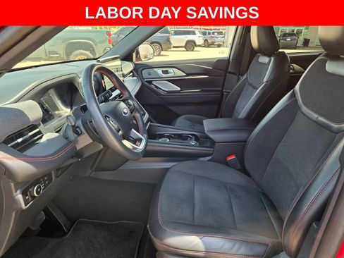 Used 2025 Ford Explorer ST w/ Sun And Sound Package AWD/4WD image 9