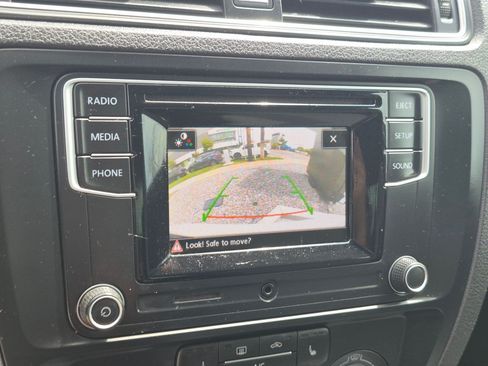 Used 2018 Volkswagen Jetta S w/ Cold Weather Package FWD image 22