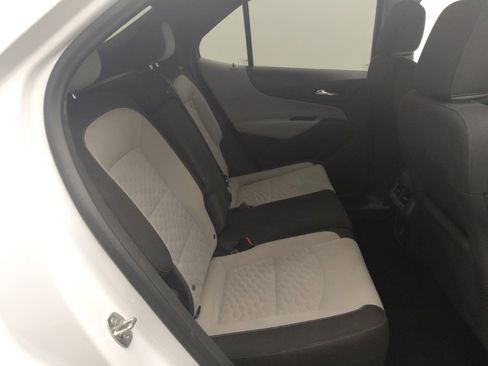 Used 2021 Chevrolet Equinox LT image 19