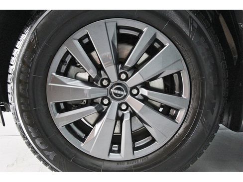 Used 2022 Nissan Pathfinder SV image 29