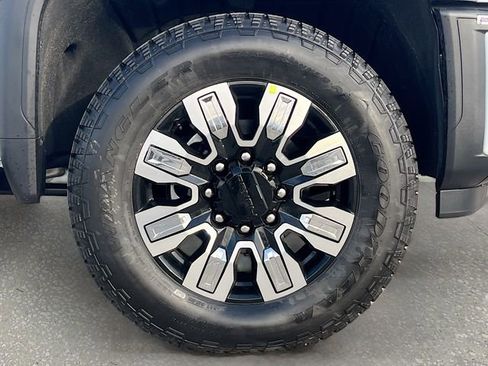 New 2026 GMC Sierra 2500 Denali w/ Denali Reserve Package image 19