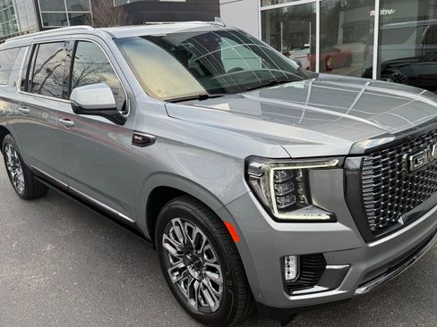 Used 2024 GMC Yukon XL Denali Ultimate image 12