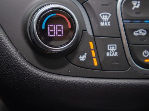 Used 2019 Chevrolet Equinox LT image 23