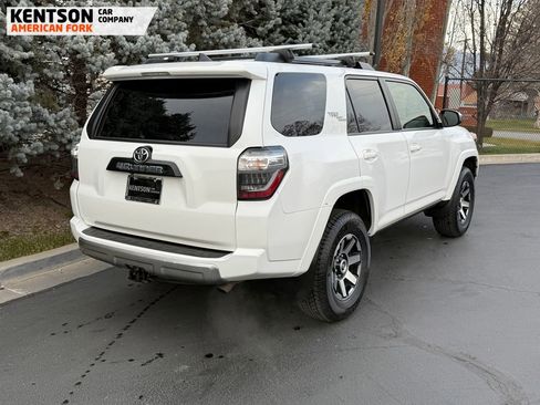 Used 2020 Toyota 4Runner TRD Off-Road image 8