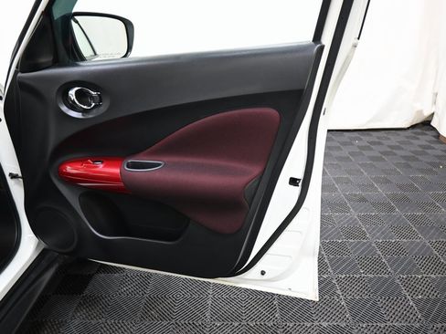 Used 2017 Nissan Juke SV image 20