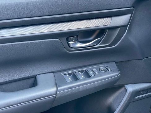 Used 2023 Honda CR-V LX image 11